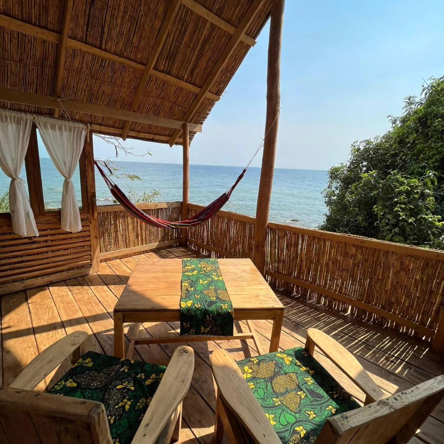 Butterfly Space- A Non-Profit Eco-Lodge Nkhata Bay Exterior photo